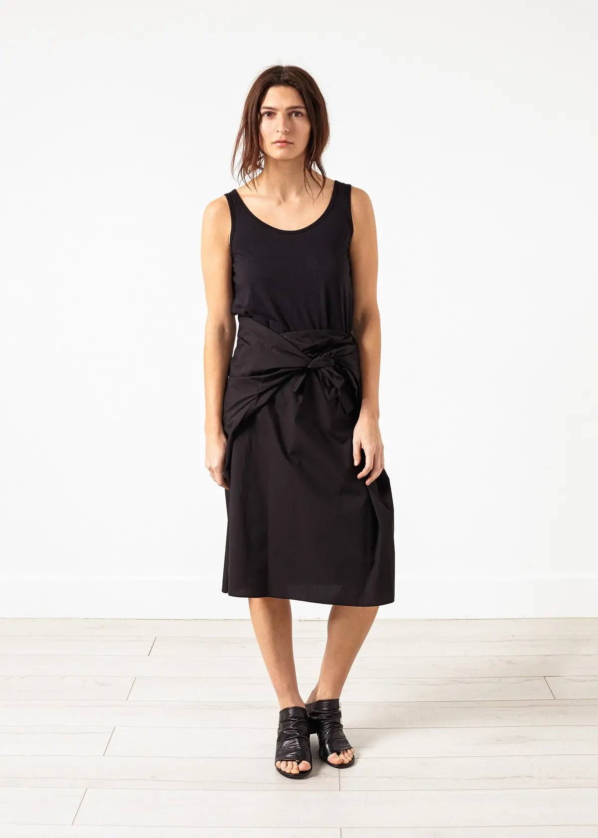 Bow Skirt In Black 1