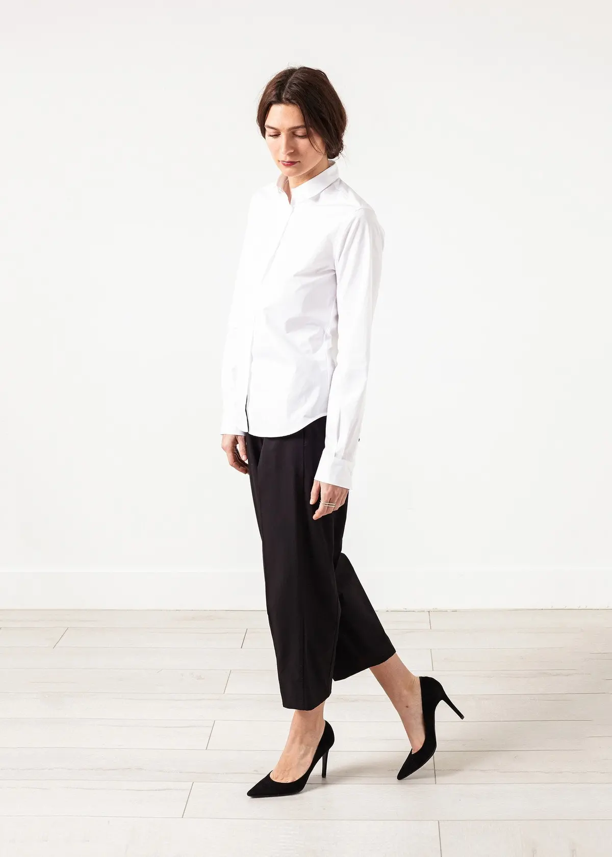 Wide Cropped Trouser In Black 1