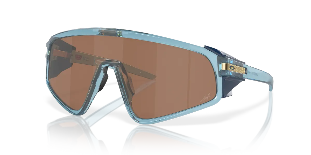 Oakley Latch™ Panel Prizm Tungsten Lenses, Transparent Stonewash Frame (Kylian Mbappé Signature Series) 1