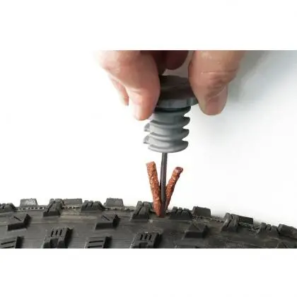 Effetto Mariposa Tappabuco-Tubeless Tyre Plug Tool Kit 1
