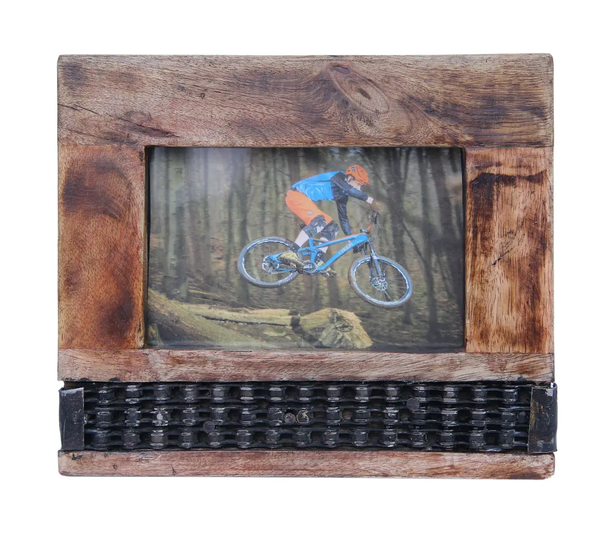 Wooden Photo Frame With Inlaid Upcycled Bike Chain (Three Layers) 1