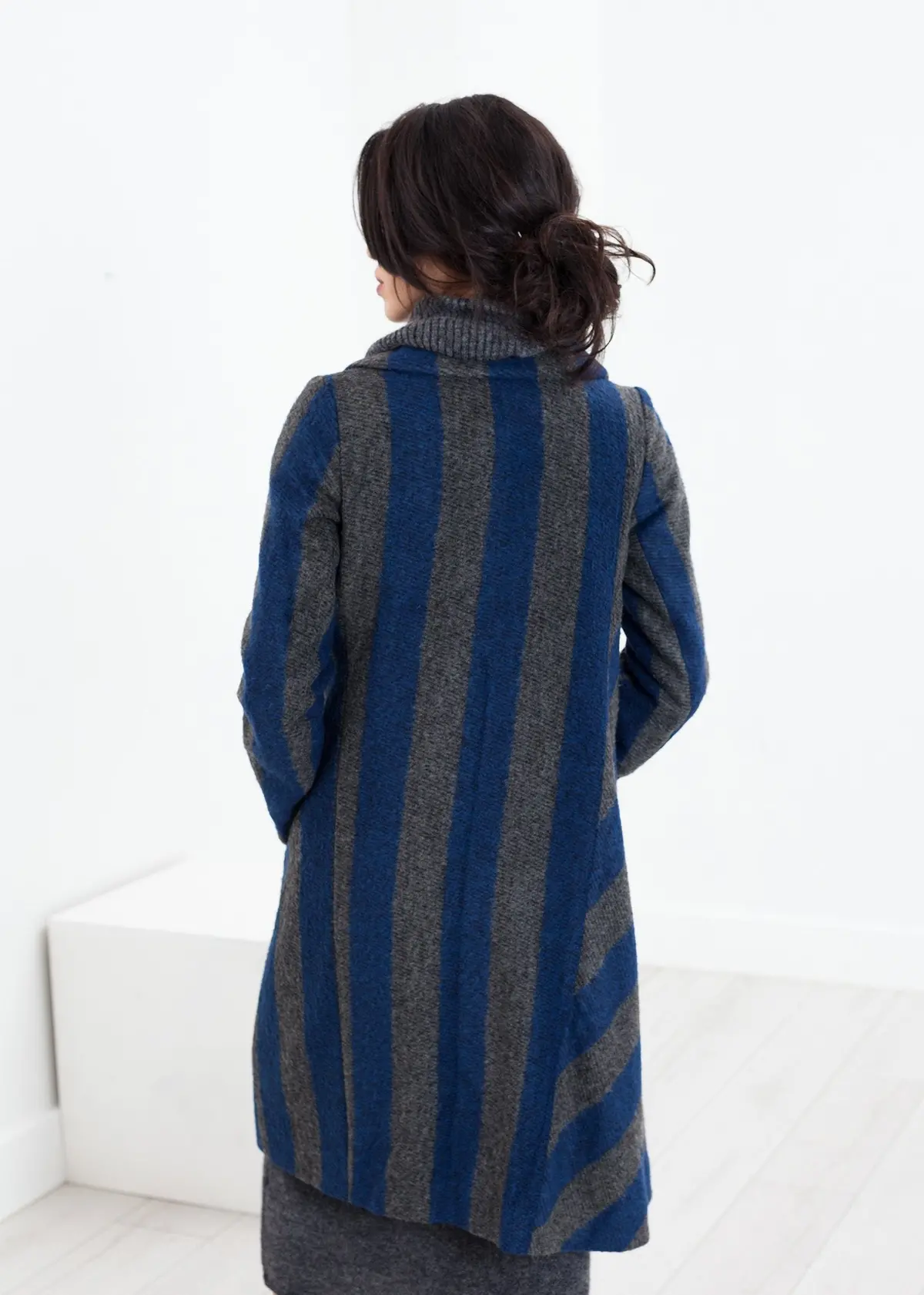 Petale Coat In Silver/Blue 1