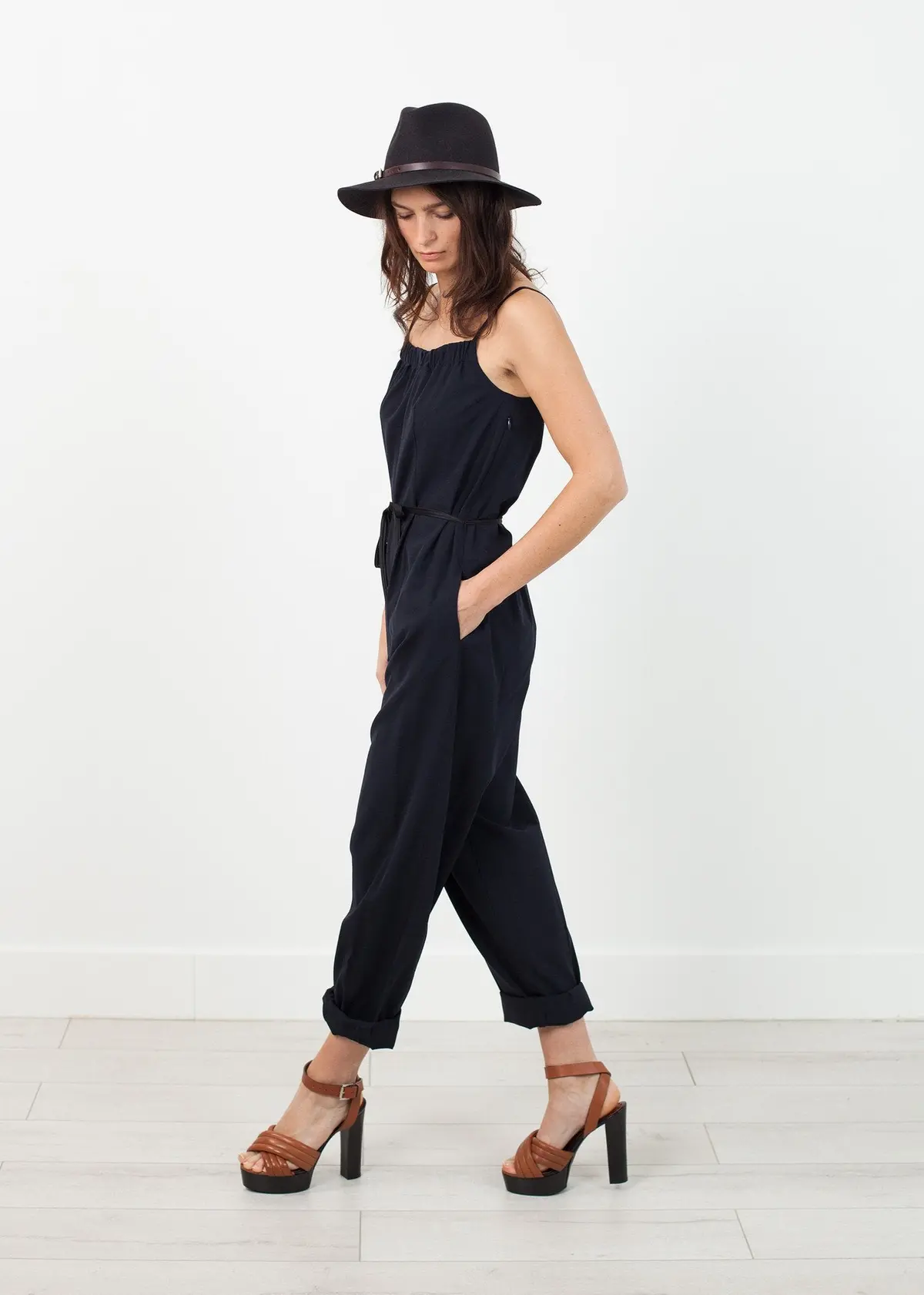 Sleeveless Jumpsuit In Navy 1