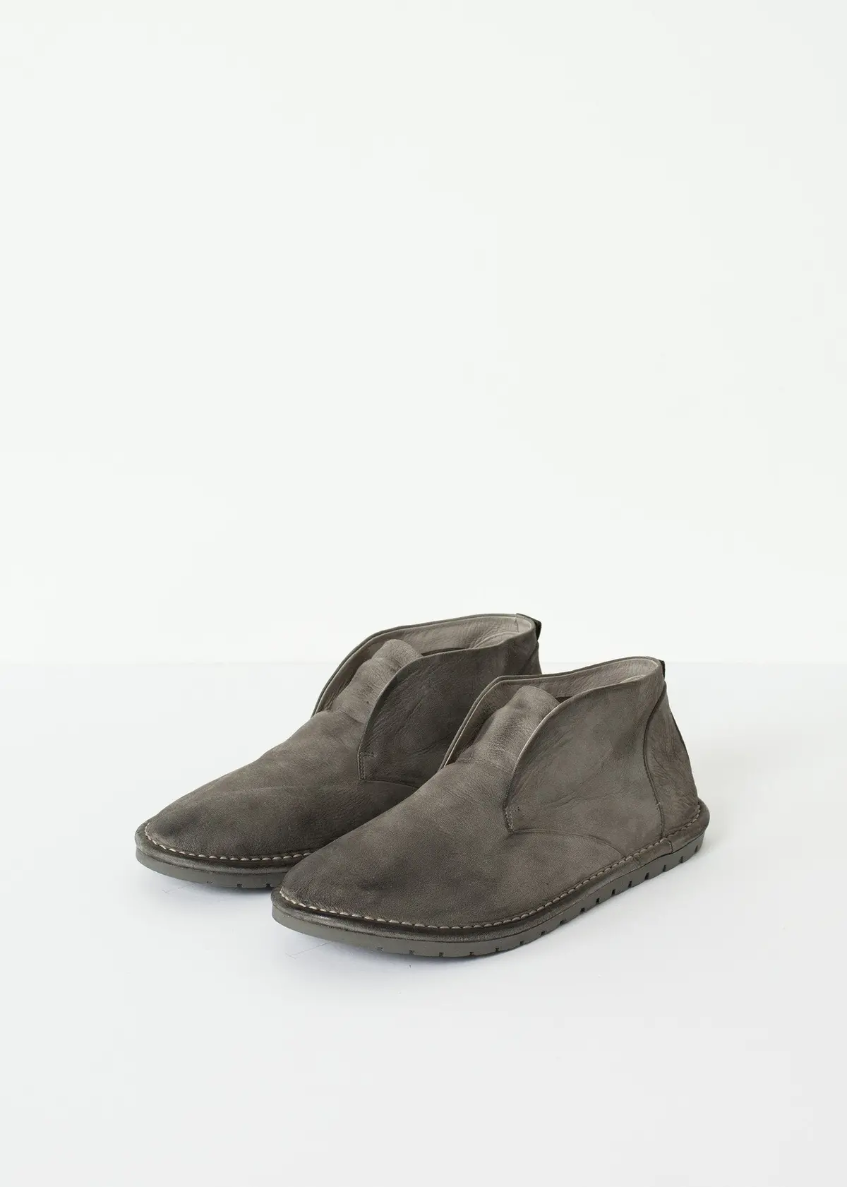 Laceless Sneaker 1