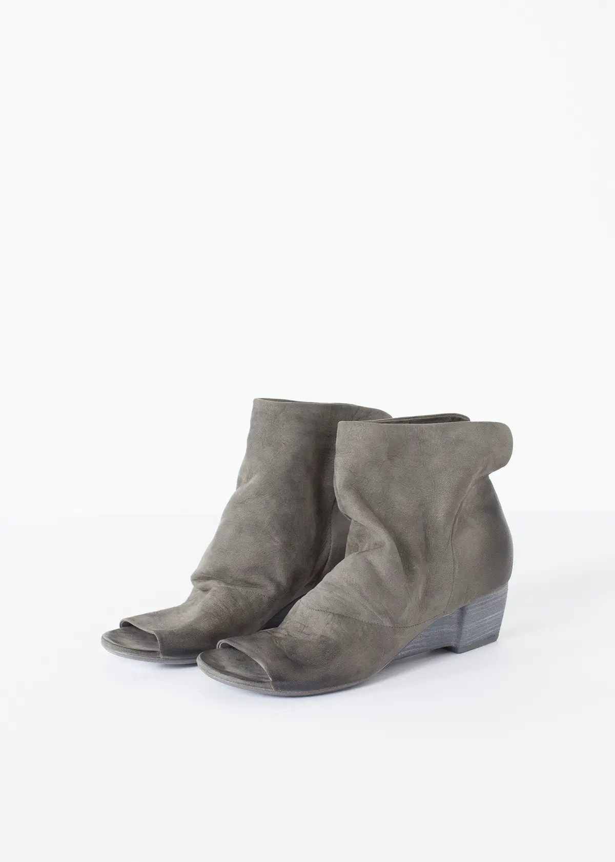Block Wedge In Dark Slate 1