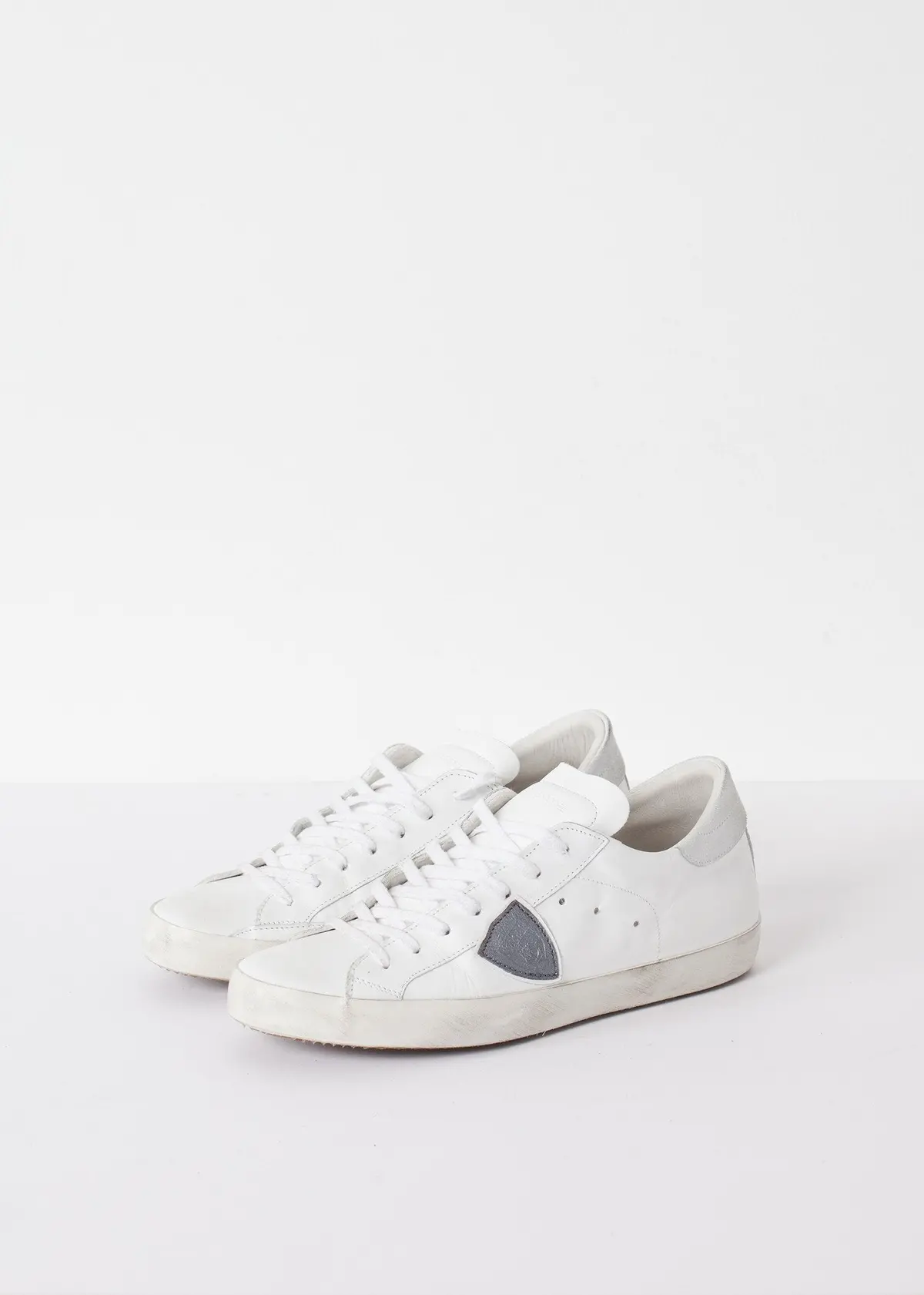 Low Top Sneaker 1