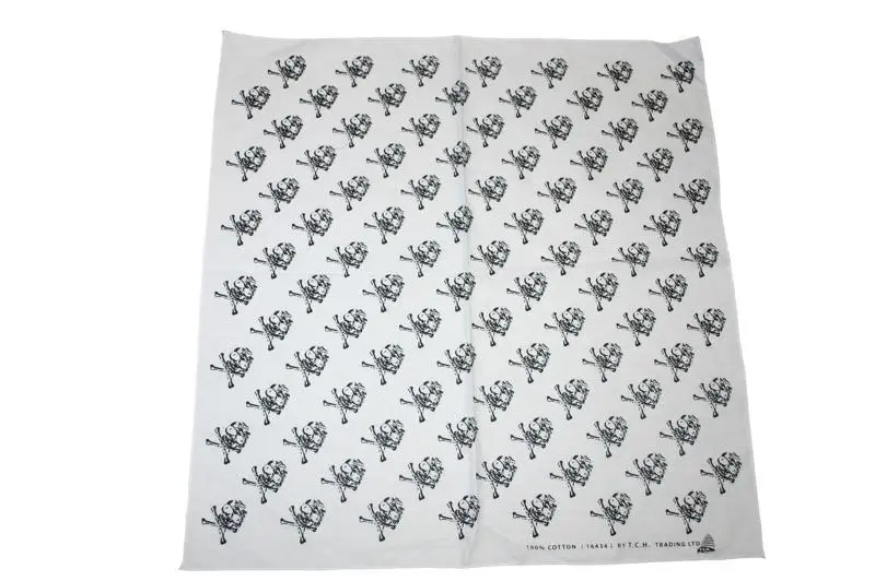 Square White Skull And Crossbones Bandana 1