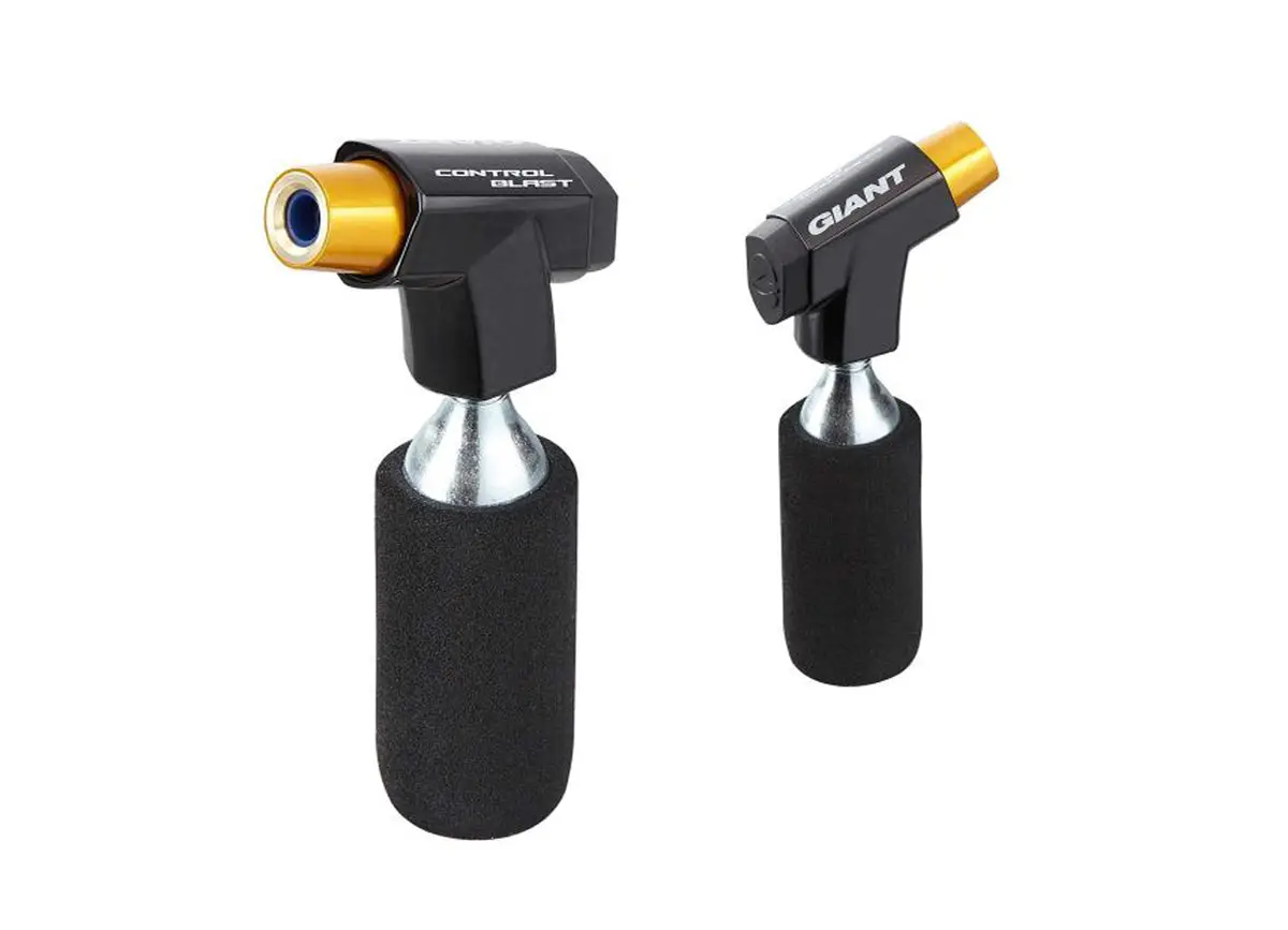 Giant Control Blast 1 Inflation Kit Black 1