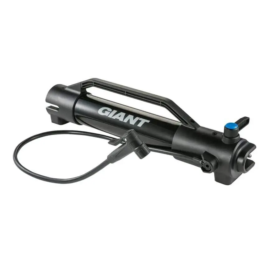 Giant Control Tank Track Pump 1