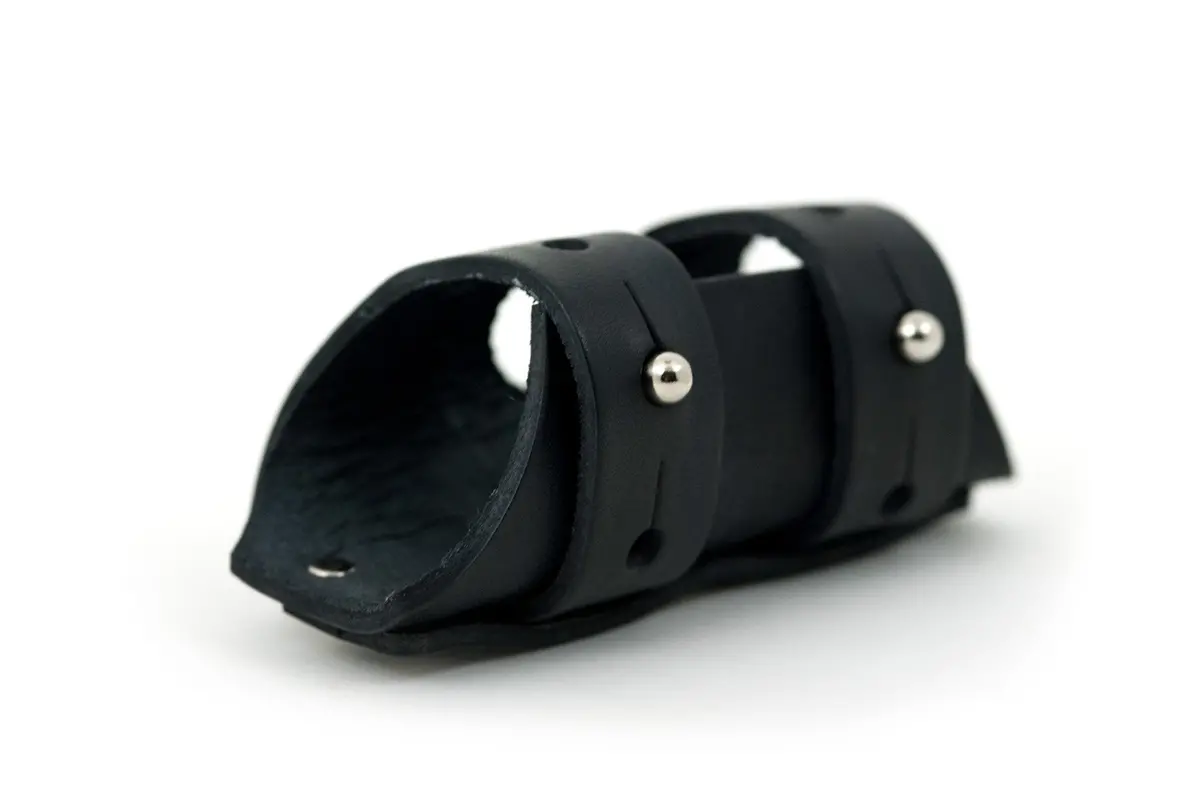 Leather 6-Pack Holder 1