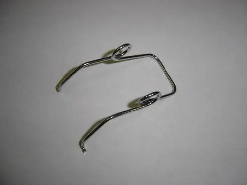 (27) Tool Box Spring Honda Ct70k0-82 Oem 1