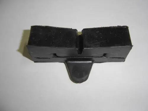 (13) Gas Tank Rubber Rear Mount Honda Sl70 Xl70 Xr75 Oem 1