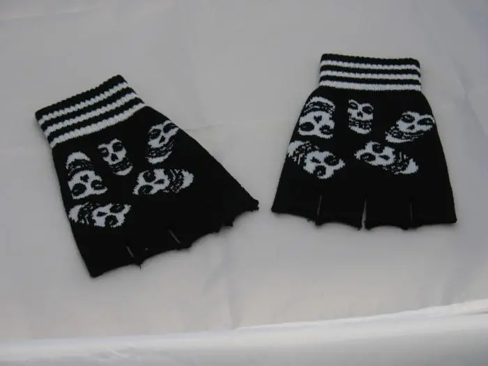 Black And White Ghoul Faces Fingerless Gloves 1