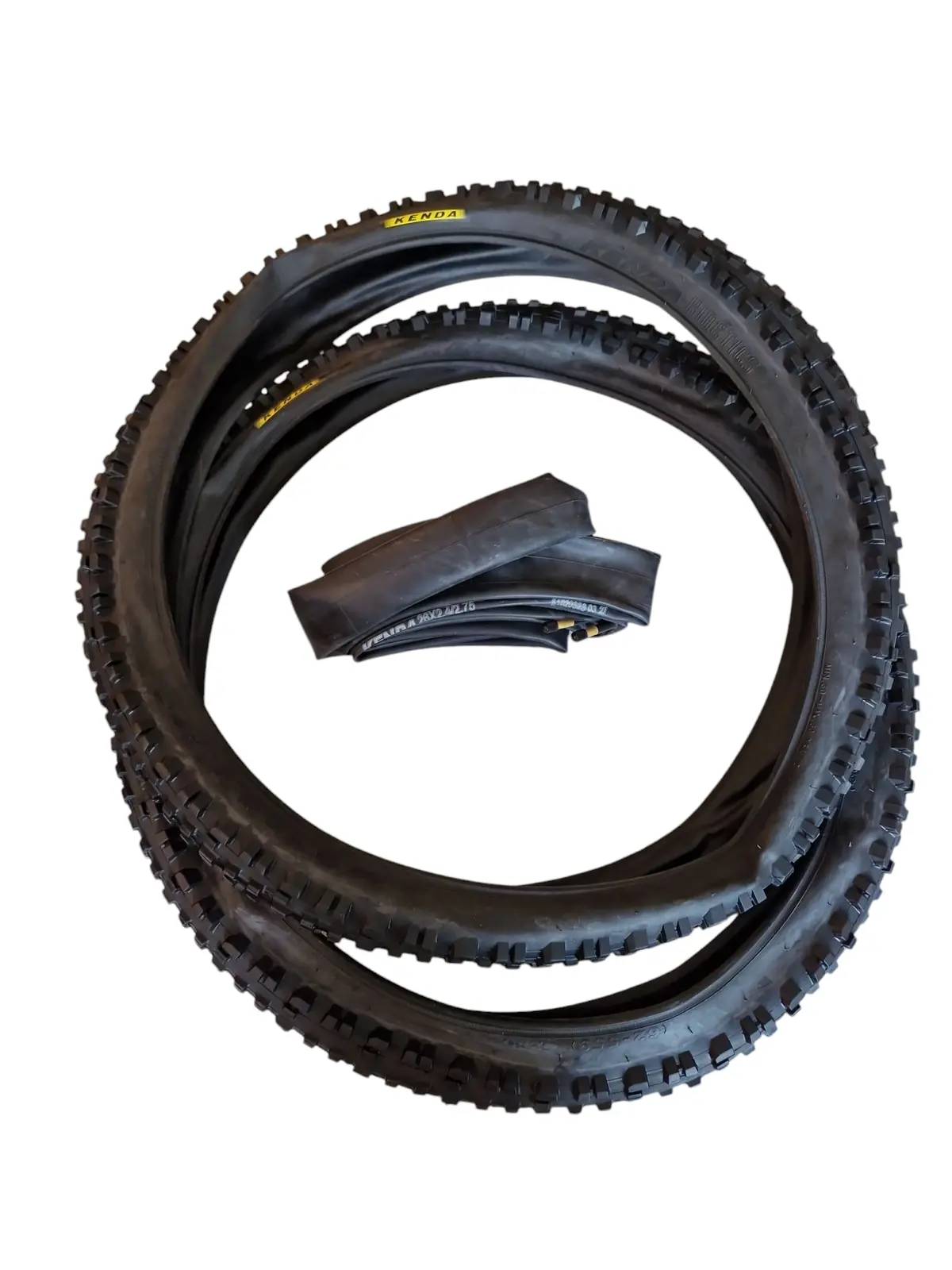 Kenda Tire Set With Inner Tubes 26" X 2.60" 1