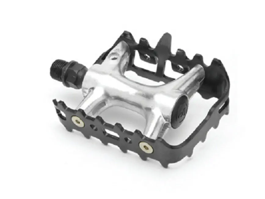 Giant Terrain Pedal 1
