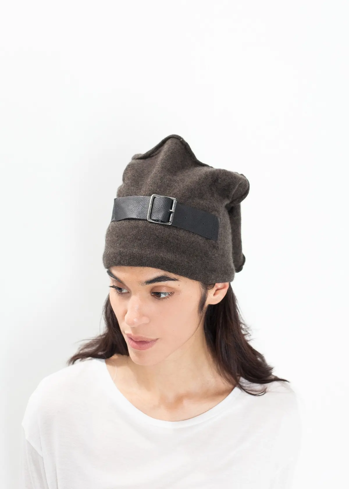 Buckle Cap In Felt 1