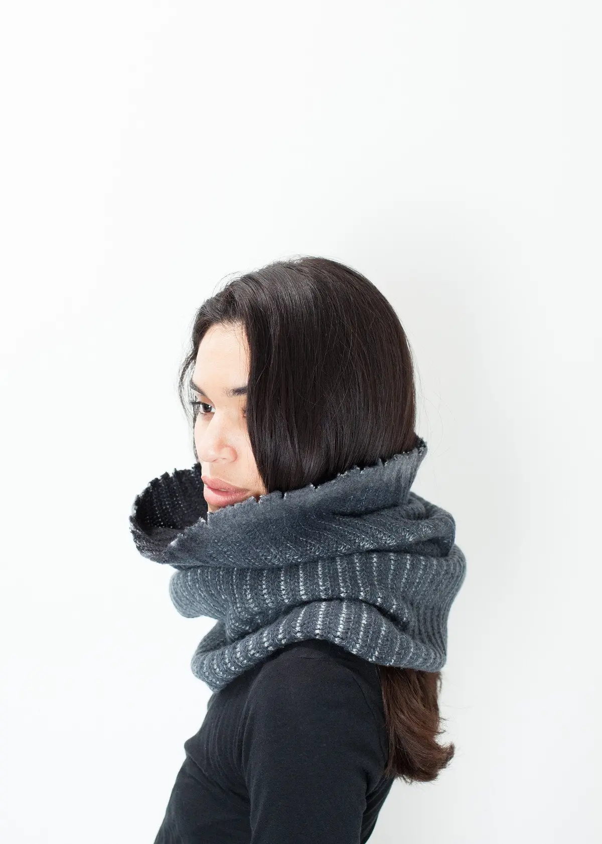 Knit Neck Warmer In Grey 1