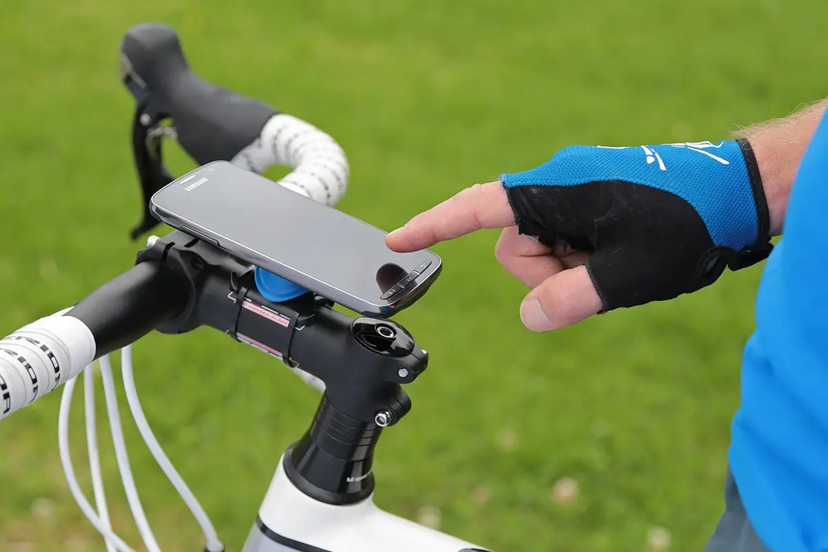 Quad Lock Universal Phone Mount 1