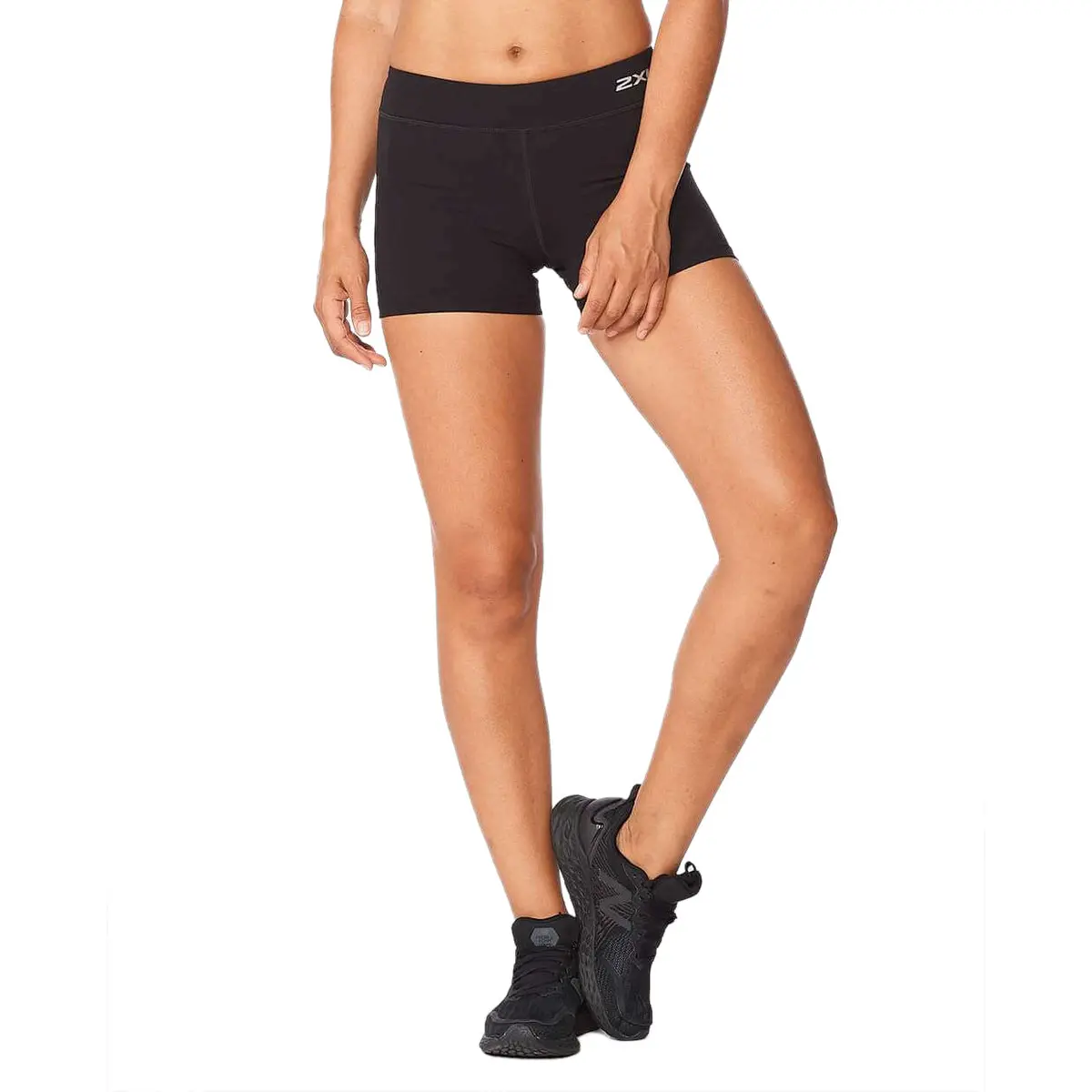2Xu Form Mid-Rise Compression 4 Inch Womens Shorts 1