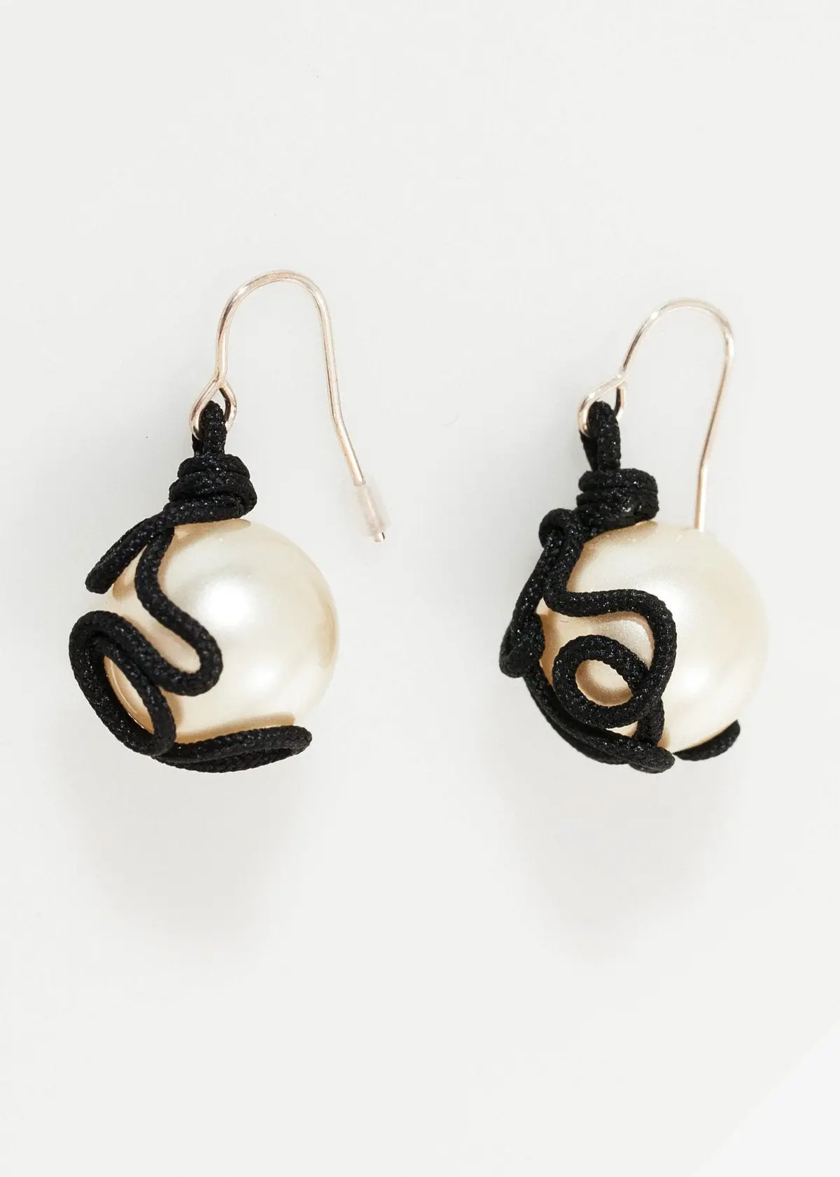Float Bead Earring In Pearl 1