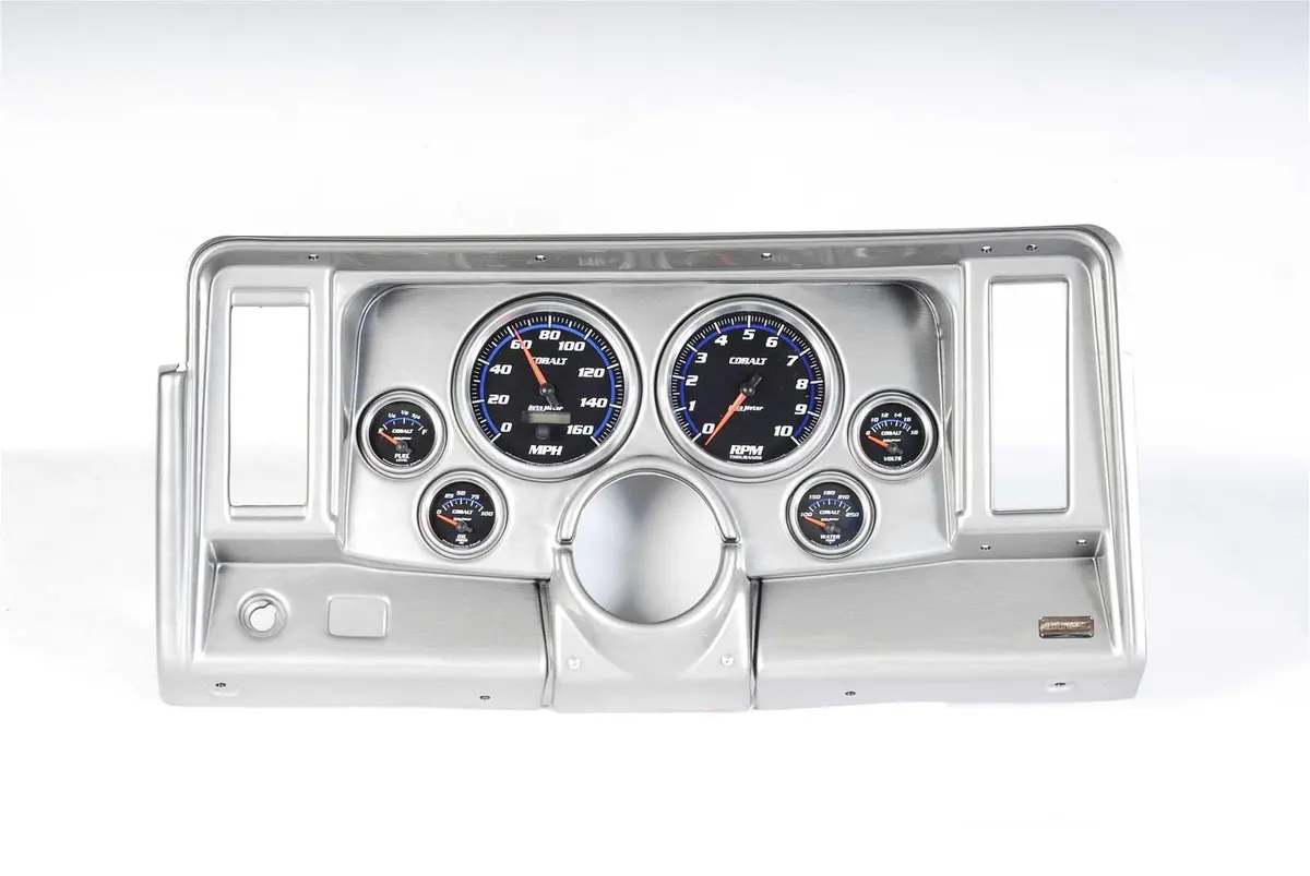 Thunder Road Classic Instrument Cluster With Autometer Gauges – Model 102690622 1